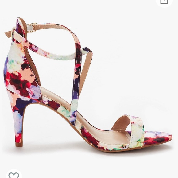 Floral heels (Size 7.5) - Picture 12 of 16